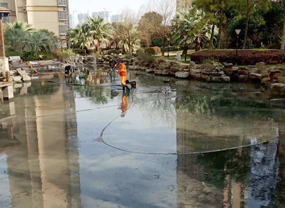 皇姑景观池淤泥清理